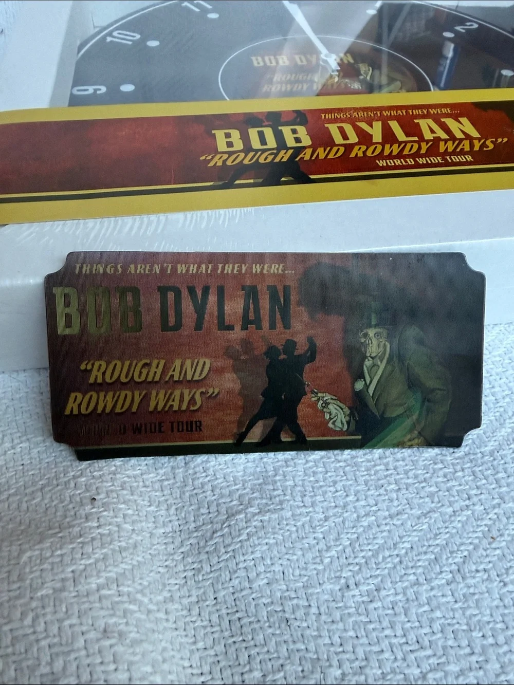 Bob Dylan 'Rough and Rowdy Ways' Vinyl Wall Clock - plus a Magnet — VIP Package